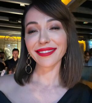 Evrim Doğan Instagram - Kışı bitirelim , kendimizi sevelim, arşive girelim , “arşivde kalmasın” diyelim … favori fotonuzu yazın da göreyim 😜