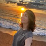 Evrim Doğan Instagram - Her batışın büyük bir gösteri ama o gün biraz daha özeldi sanki 🙏☀️