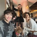 Evrim Doğan Instagram - Arşivi eziyorum arkadaşlar , benim caaanım kadınlar … iyi ki hayatımdasınız … 🩶 ı lov u 💫 daha nice nice bayram gibi geçecek günlerimize 🥂