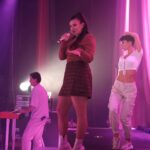 Ewa Farna Instagram – Vsetíne děkujeme za krásný koncert💥, vy umíte udělat atmosféru🤩🙏🏼😍 
Tady pár momentek z “druhé strany” od našeho @michal.pribylinec 🤩 
#vsetin #ewafarna #koncert