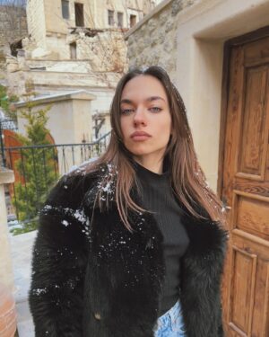 Eylül Tumbar Instagram - Last one = 🦌