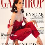 Ezgi Şenler Instagram - Gardirop Magazin 21’✨ Genel Yayın Yönetmeni: @gulay_ozdemir Fotoğraflar: @serhathayri Moda Direktörü: @caglakucukdereli Styling: @giodevdariani Saç ve Makyaj: @mesut.ozuzun Prodüksiyon: @mine.gunduz Basın: @busrabozokaytek Sosyal M: @necdetaltunbudak @nutekstudio @gardiropmagazin #gardiropmagazin #ezgisenler