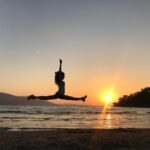 Ezgi Şenler Instagram - Grand jeté bizim işimiz(di) 🩰