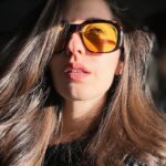 Ezgi Şenler Instagram - 🛫 4 saatin 2 saati kitap okumakla ve yemek yemekle, 1 saati uyumakla, kalan 1 saati de fotoğraf çekmek ve yine müzik dinlemekle geçti. Aaa arada kendimle kalıp düşündüm o da güzeldi💋✈️