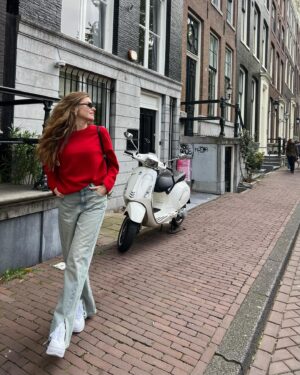 Ezgi Eyüboğlu Instagram - ❣️amsterdam📍