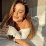 Ezgi Eyüboğlu Instagram –