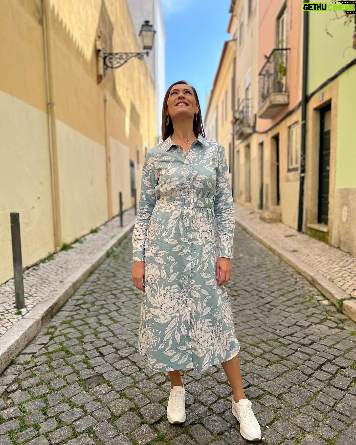 Fátima Lopes Instagram - Continuam as gravações do meu novo projeto. Hoje estivemos pelo Bairro Alto. Assim que puder, conto tudo! 😉