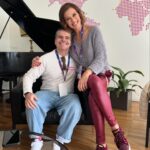 Fátima Lopes Instagram - A emissão especial “Olha a SIC na Taça” já se adivinhava um programa divertido. Com a equipa de apresentadores Iva Lamarão, Miguel Costa e João Paulo Sousa, foi mesmo animado. E o público acarinhou-nos muito. Obrigada a todos! 🤩