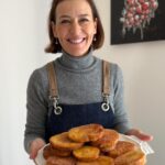 Fátima Lopes Instagram - Aqui em casa começámos bem cedo a fazer os doces de Natal. Este ano, as fatias douradas não esperaram pela passagem de ano. Valeu a pena. Estão deliciosas! Desejo a todos um Santo Natal, cheio de saúde, paz e amor! 🥰🎄✨