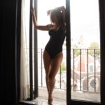 Fabiola Campomanes Instagram - Y si ahora me preguntan . Quien es el amor de tu vida? Es quien tuvo el coraje de salir de casa a los 15 , Quien me enseñó la resiliencia cuando perdí a el padre de mi hija y a mi hermano. Es quien tuvo que ser valiente y mostrar su vulnerabilidad. Es la qué lucha para ser más libre cada día . Hoy te reconozco y te amooo Hoy se lo que es el amor propio. Gracias vida por tus lecciones 🤍🤍🤍
