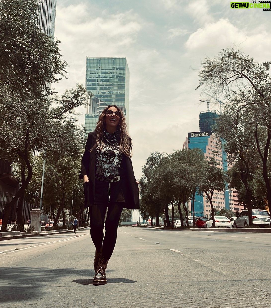 Fabiola Campomanes Instagram - Creando mi realidad. Confรญa! Apapachos para todos !! ๐๐๐