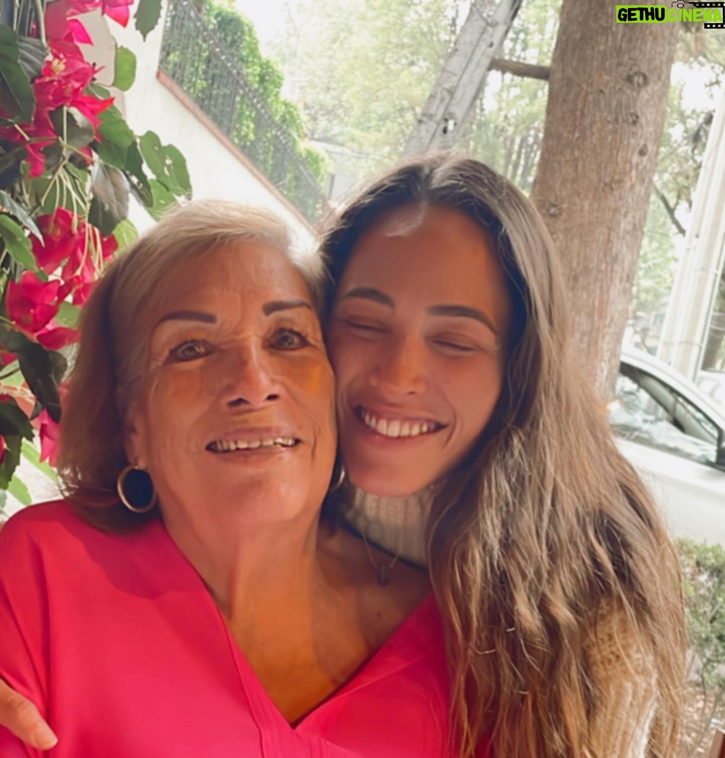 Fabiola Campomanes Instagram - Doy gracias a Dios , por ser tu hija y celebró Tu vida . Gracias , gracias , gracias Te amo Madre