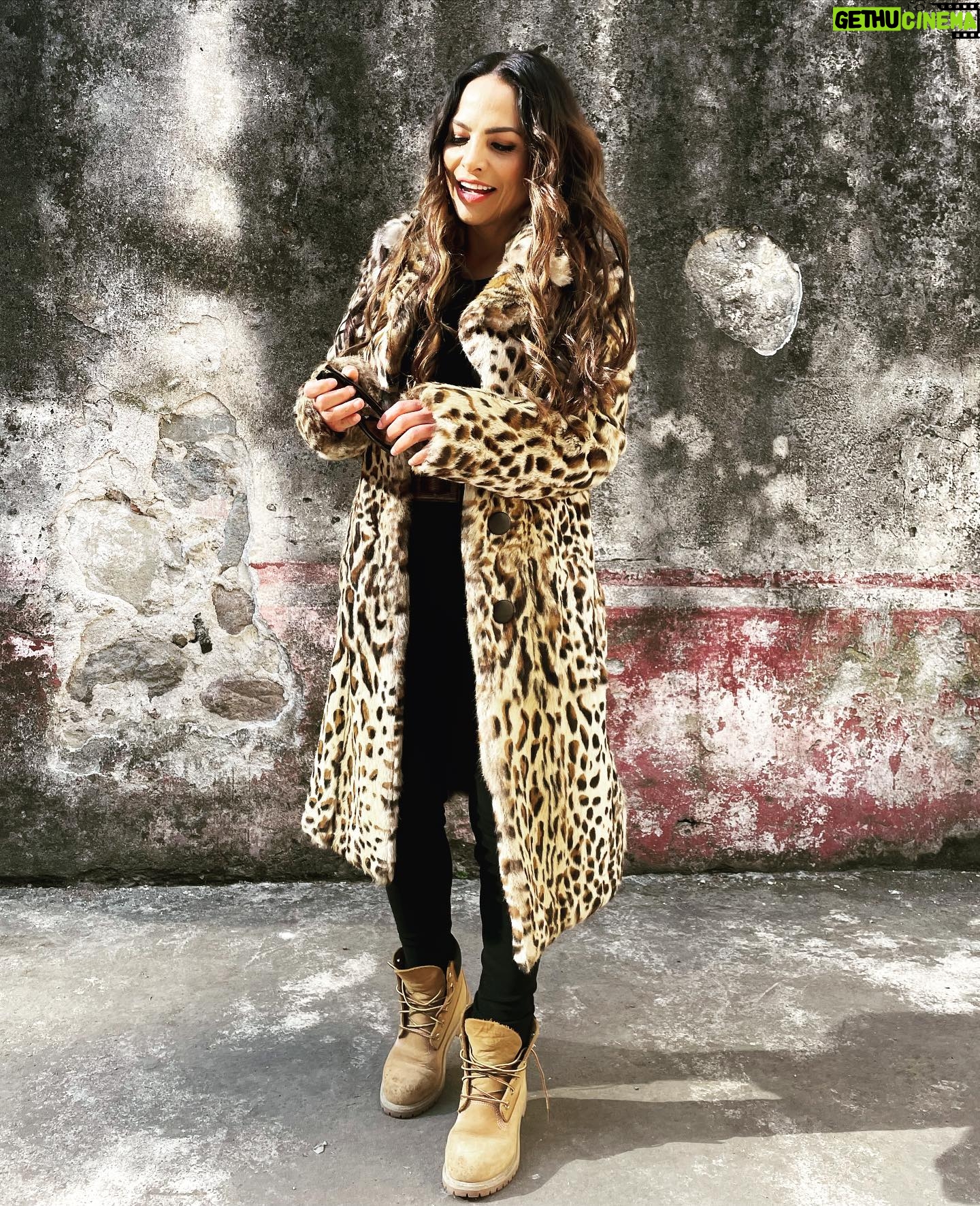Fabiola Campomanes Instagram - Aceptar que todo cambie y se transforme nos da la oportunidad de transformarnos y ser nuestra mejor versión. Les mando mucho ❤️❤️❤️