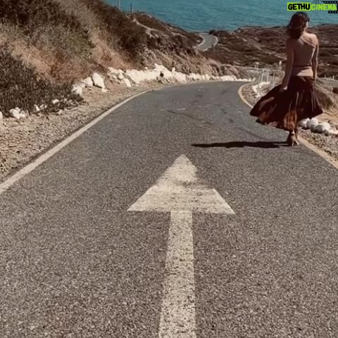 Fabiola Campomanes Instagram - Viviendo en amor , aceptación y agradecimiento.