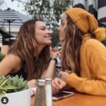 Fabiola Campomanes Instagram - Hoy es el día más feliz de mi vida porque hace 29 años llegaste tú a llenarme de alegrías y motivación, eres el ser más hermoso que conoceré en esta vida ya que eres una mujer llena de sabiduría honestidad y amor. Gracias por escogerme como tu madre te amo y te honro todos los días de mi vida. Feliz cumpleaños @sofiacampomanes