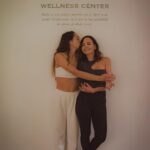 Fabiola Campomanes Instagram - Con mucho amor , les comparto este sueño materializado. @henkowellnesscenter es un espacio para sanar y crecer. La práctica de Yoga a mi me ha sanado y me ha acercado a ser realmente YO. Seguramente seguiré equivocándome, y hay personas que son mejores practicantes. Pero lo más bonito de enseñar es pasar la información y acompañar al otr@ a ser su mejor versión. Todos los días se aprende algo nuevo, así que invitados sean, los que estén en el mismo trip. Gracias a mis mujeres que me acompañan en este proceso. Má, Pawiwi, Carnaluki, Mine, GRACIAS por hacer este camino más lindo. A ti mi socia mi Babybean gracias x enseñarme tanto !! Síganos en @henkowellnesscenter a ver quien se apunta a tomar clase con nosotr@s ! 💚