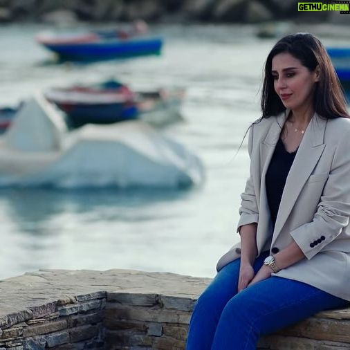 Fadwa Taleb Instagram - شكون بحال ياسمين ؟👉🏼 بغات تولي قدوة فالحب ❤️ ساعة غتولي عبرة يلاه البطلات شكون بحالها 🙂😂؟ تفرجو كل اتنين و أربعاء على الاولى مع 21h30 ف سلسلة ❤️ @jihaneelbahhar_pro @al_aoula @jamalelkhanoussi @nada_ech_charqaoui @mansourbadriofficial @badria_atallah_officiel #aloula #fadouataleb #serie #lovestory