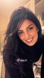 Fadwa Taleb Instagram - 💔😂 انا هي لي كتقصح و كتكركر و نتوما ؟ كيفاش كتاكلو كيري ديالكوم ؟