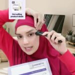 Faezah Elai Instagram - Me trying to explain how to apply or use a product on TikTok shop.. Org baru nk beli teroih tk jd! Depa takut mata pote 😂🤣 Tk buta aihh.. maini bg contoh ja ampa ooii.. biasa lah mami penang bg contoh kena over baru cerita tamil!! . Lekaih pi beli Home Microneedling @officialpurestbyfaezahelai Shopee : faezahelai.os TikTok : PurestbyFE Skrg tgh 50% off Discount!! . #homemicroneedlingkit #dermaroller #purestbyfaezahelai #skincare #acnescars #acnescarsremoval #skincaretips #veganskincare #faezahelai