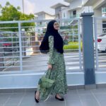 Faezah Elai Instagram – Bila terdengar ttg aib org lain,sebenaq nya kita sedang diuji.. apa yg kita komen,apa yg kita type,apa yg kita sebarkan..
So Klu dengar atau baca ttg aib org,pekak kan telinga buta kan mata..Sbb aib kita Allah jaga.. Doa kan yg baik2..

Apa pon mamu2 maini2 sapa yg nk beli Elai Teh Tarik Botol Kaw boleh pi beli lekaih kt @elai_tehtarikkaw 
Klu kena mmg tk minum dh tempat lain ampa oii!!
.
#elaitehtarik #elaistehtarikkaw #tehtarik #tehtariklover #faezahelai #ootd #faezahelaiootd #ootdfaezahelai #faezahelai
