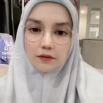 Faezah Elai Instagram – Dh tua pon bodoh 😂🤣
Happy Sunday everyone..
#jokeshujungminggu #justkidding #faezahelai