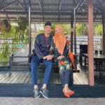 Faezah Elai Instagram – Baru sempat nk post gambaq raya ke2 ampa oii… kalut ampa..
Ok baju kurung yg maini pakai ngan anak2 maini from @mawarcotton ampa.. elok sgt.. anak2 maini kata selesa tk raya gatai.. maklumlah panaih lit2 kt penang ni ampa.. 
Tu yg pakai bawal simple2 ja Sbb panaih kt penang kali ni lain maciammmm..
.
Thank you @mawarcotton 
.
#ootd #ootdraya #faezahelaiootd #ootdfaezahelai #rayaday2 #mawarcotton