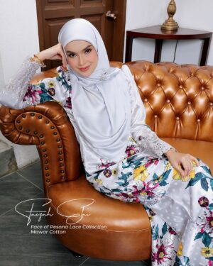 Faezah Elai Instagram - Pesona Lace by @mawarcotton Dh launch ampa oii!! Boleh pi beli lekaih!! Ada 10 colour!!
Terus ke website Mawar Cotton untuk order pantas:

www.mawarcotton.com

ATAU, whatsapp admin untuk bantuan: 

https://go.wasap.my/mawarcottonIG

.
#bajuraya #mawarcotton #mawarcottoncollection #hooreyraya2024 #faezahelai #feelingblessed #alhamdulilah