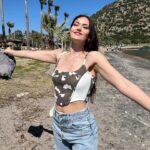 Fahriye Evcen Instagram - Welcoming summer ☀️💛
