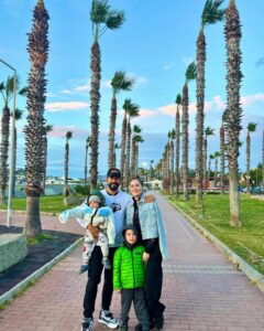 Fahriye Evcen Instagram - FAMILY dump ♥️👨‍👩‍👦‍👦 @karanozcivit @keremmozcivit @burakozcivit