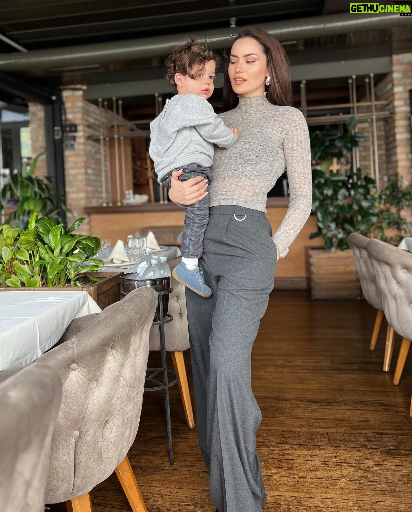 Fahriye Evcen Instagram - My all.. 💙🪬