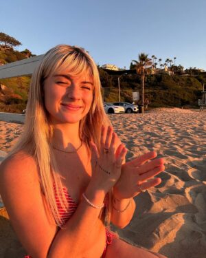 Faith Ordway Instagram - caught the sun before it set