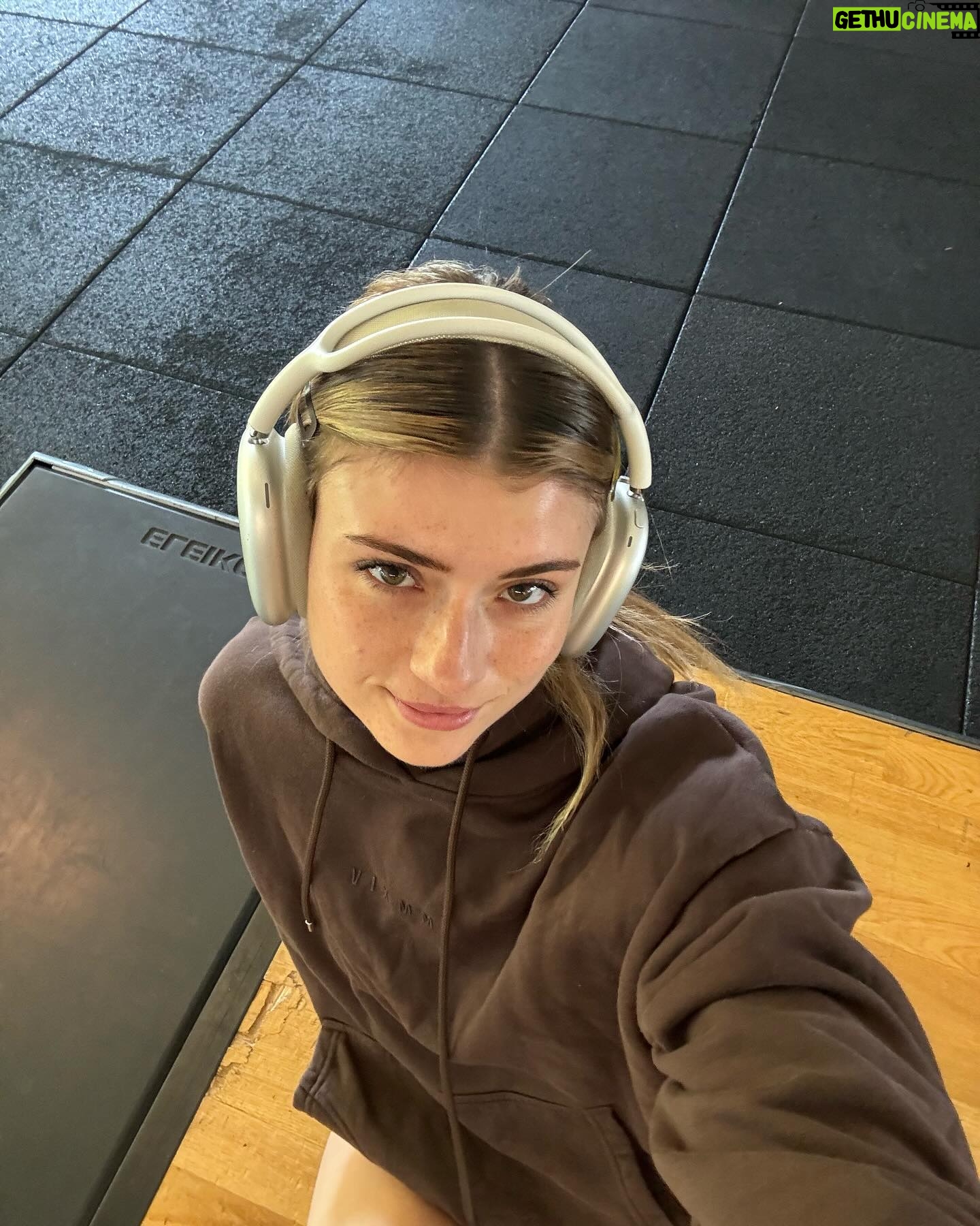 Faith Ordway Instagram - do u like fitness