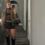 Faith Ordway Instagram - me once a month when i’m not wearing gym clothes