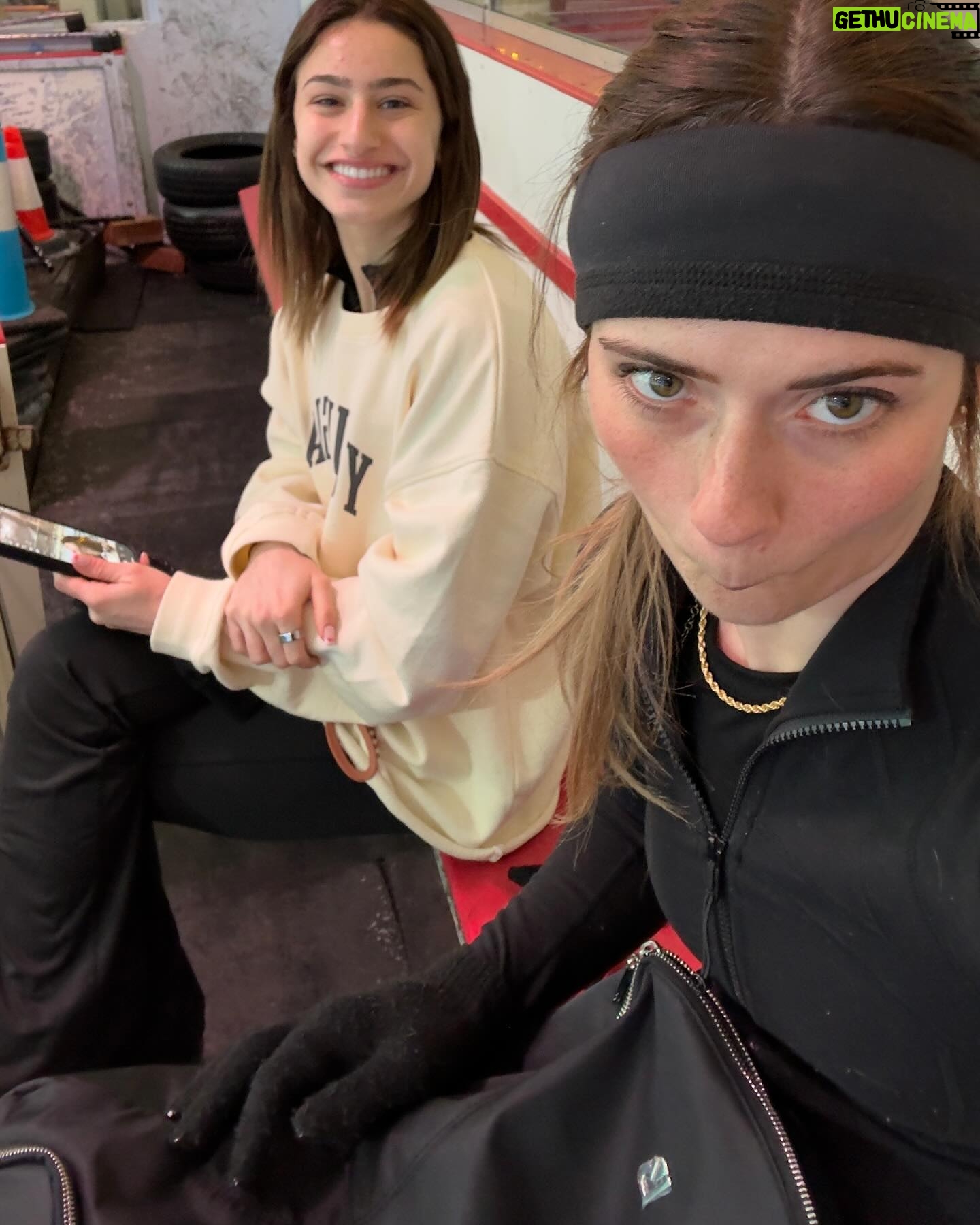 Faith Ordway Instagram - r u tired of gym pics yet (too bad)