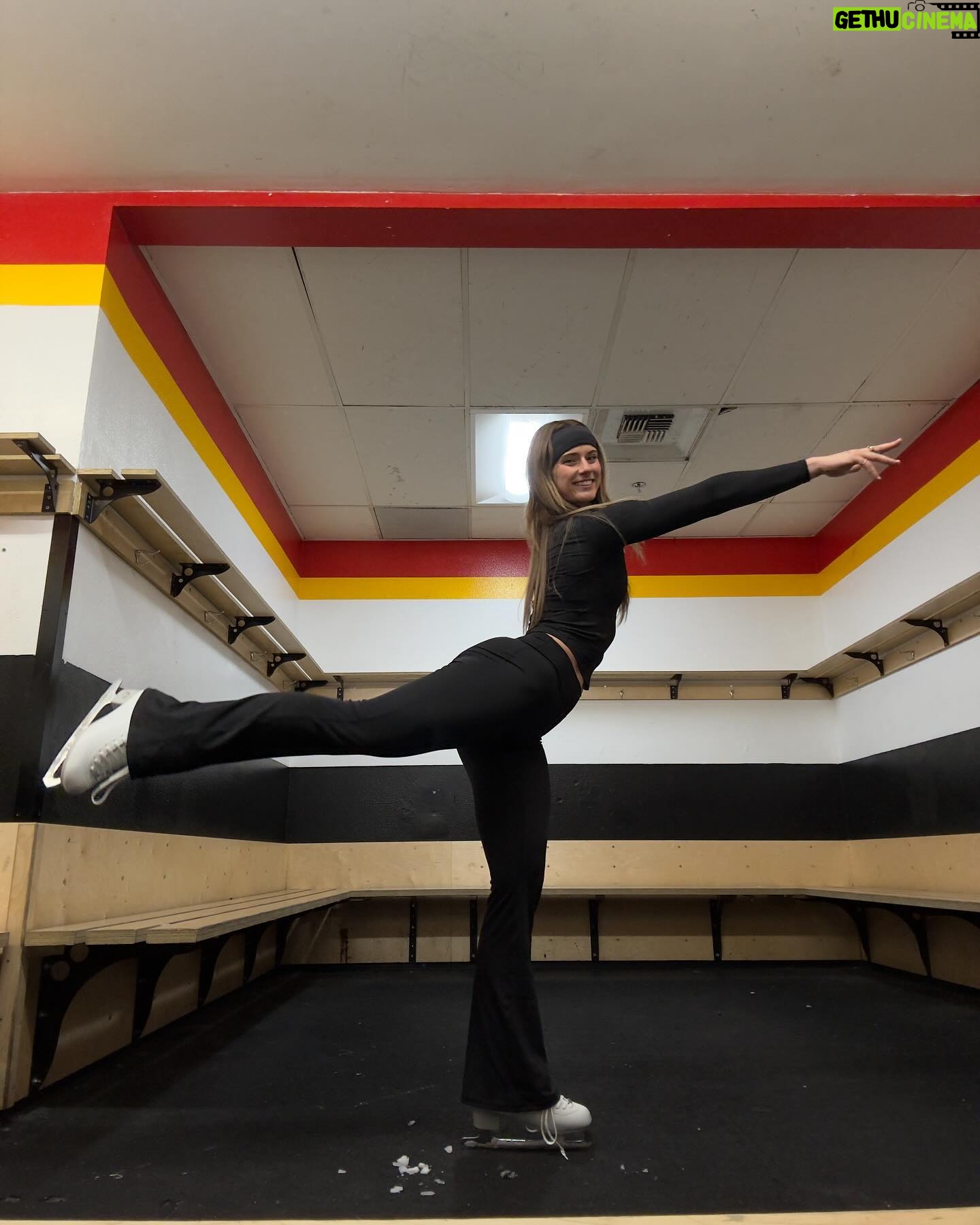 Faith Ordway Instagram - decided to take up the sport of skating… figures😏⛸️