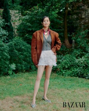 Fala Chen Instagram - Merci @harpersbazaarhk the fun photoshoot in Paris 🇫🇷! photographer : @thebuffacow 
Art Direction & Styling : @caylen_style
Producer : @wan_zeng
Hair : @alexso_theattic
Makeup : @sunn.seo
Graff : @mrjulesfletcher
Jewelry & Wardrobe : @prada