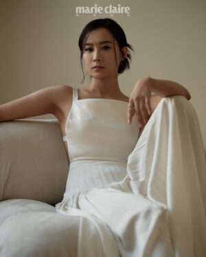 Fala Chen Instagram - April issue of Marie Claire! Spring is finally here but NYC was NOT that warm when we shot this 🥶… thanks everyone who kept me warm on location. What a lovely team of people to work with❤️@marieclaire_hk
Photography: @myrthegiesbers , assisted by Rob Berry
Producer: @_eeeeeven_  @apexcomm
Production Manager: @panfriedfish_ 
Styling: @_mauricio_quezada_ , assisted by @wishthanasarakhan
Makeup: @kevincheahmakeup
Hair: @seunghyun_nyc , assisted by Jung Won Han
Wardrobe: @ralphlauren