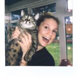 Farah Zeynep Abdullah Instagram - 🤍best days are the ones you chill in the living room, a stupid film on telly, tea on the side, wrapped up in a blanket, wrapped up with love🤍