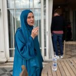 Farah Zeynep Abdullah Instagram - ~𝓭𝓲𝓵𝓻𝓾𝓫𝓪~ benim için müthiş bir anı oldu😍 çoooook teşekkür ederim @kizilcikserbetitv @goldfilmyapim en güzel ağırlandığım ve en eğlendiğim misafirlikti❤️❤️❤️ tabii rabbim bilir ama… büyük bir değişim var😉