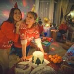 Farah Zeynep Abdullah Instagram – yaay 24
we made it
🎄❤️🥳🎂