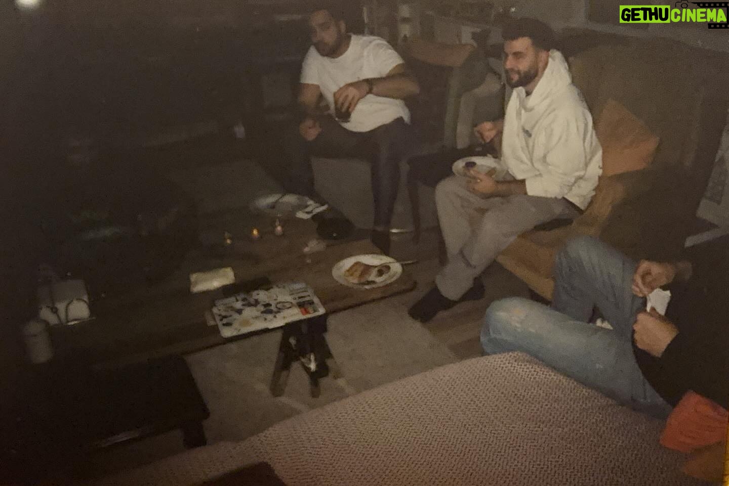 Farah Zeynep Abdullah Instagram - analog