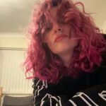 Farah Zeynep Abdullah Instagram - no filter no wig 💅