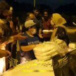 Fariba Kowsari Instagram – هر چقدر میخوام تو این شرایط قرنطینه باشم فکر گرسنه خوابیدن این همه کارتن خواب دیوونم میکنه ؛ تنها وقت و جایی که نمیشه فاصله اجتماعی رو رعایت کرد زمانیه که یه ادم از فقر گرسنه باشه😔با اینکه بخاطر کرونا چند بار هم تذکر دادیم اما😔
شبگردی ها ادامه داره✋نذری و خیرات از شما ؛ پخت و پخش با ما
(موسسه خیریه فرشته های بهشتی)
@mahshidkhosravii
@ashkan.darvishi

و ممنون از ابوالفضل عزیزم که همراه ما بود و از الان تو این سن قدم تو کار خیر گذاشته
@abolfazlrajabi_official1 

.
.
.
.

#شبگردی #خیریه #مهشید_خسروی #اشکان_درویشی #فریبا_کوثری #پایتخت۶ #پایتخت #کرونا #ویروس #کروناویروس #ماسک #فاصله_گذاری_اجتماعی