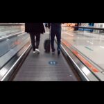 Fariba Kowsari Instagram – با این مردم چه کار کردید؟
که تمام زندگی و دلبستگی هایشان را
خلاصه میکنند در یک چمدان
میروند آن سر دنیا و دلتنگ تر از همیشه زندگی میکنند
مگر از وطن چه میخواهند؟
به غیر از نانی و گوشه ای امن 
جیبی با حرمت و بارانی و پر از عشق
و پنجره ای باز که آزادی و عشق دهد…