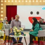 Fariba Kowsari Instagram – .
امشب سه شنبه هفتم تیرماه از ساعت یازده شب ؛ شبکه نسیم با برنامه زیبای خندوانه همراه با مجری و بازیگر توانمند رامبد جوان عزیز و جناب خان دوست داشتنی مهمان خانه های گرم شما هستیم
به امید همراهی نگاه مهربان شما عزیزانم⚘️
بازپخش روز آتی : ساعت چهار صبح ؛ یازده صبح و پنج عصر از شبکه نسیم
.
سپاس ویژه از مریم ناظران عزیزم و همه عوامل خوب و دوست داشتنی خندوانه و تهیه کننده محترم
@maryam.nazeran 
با سپاس از همراهی همیشگی دوست خوب و هنرمندم مریم یاستی نازنین
@maryamyasti 
و زحمات دوست عزیزم لی لی رضایی 
@lilirezaeemakeup 
.
.
.
#خندوانه #فریبا_کوثری #شبکه_نسیم