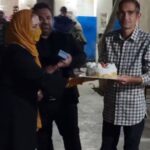 Fariba Kowsari Instagram - . قول داده بودیم بعد از پاکی و برگشت از کمپ ؛ تولد دوباره رو باهم جشن بگیریم خیلیا پیگیر بودین که چه اتفاقی بعد از دوره ی پاکی براش میفته و قرار بود شروع زندگی جدیدش رو باهم جشن بگیریم که از این به بعد بیشتر خواهید دید و در جریان قرار خواهید گرفت لیموزین آرزوها همچنان پر از مسافر به سمت زندگی جدید در مسیر انسانیت در جاده فرشته های بهشتی حرکت میکند
