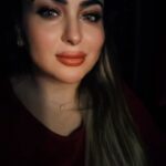 Farrah Yousef Instagram - #فوق .. من زمان كتير ما سمعت اغنية و دخلت لقلبي .. اسمعوها مني و انشالله تحبوها❤️ بحبكن انا 😘 #فرح_يوسف #اصالة
