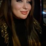 Farrah Yousef Instagram - انا حبيت 🥹💖 هديتي لإلكن قبل النوم و تصبحو على الف خير💖 ملاحظة : شكراً على كل الكلام الحلو اللي كتبتولي ياه على الفيديوهات الماضية ولله كبّرتولي قلبي💖 بحبكن انا قد الدني😘