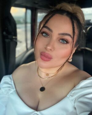 Farrah Yousef Instagram - Hi .. 📸✨