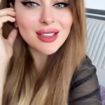 Farrah Yousef Instagram - بعشقا لعالغنية و على طلبكن غنيتلكن ياها و نزّلت الأغنية كاملة بالفيديو اللي قبلو✨ بحبكن انا😘✨ شو بدكن تكون الأغنية اللي جاي ؟ 😍 #و بطير #أنا_وبس